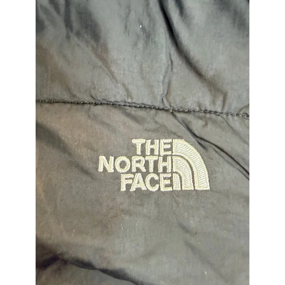 The North Face Womens Medium Black Puffer Vest Insulated Quilted Full Zip Hiking